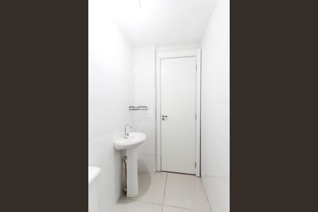 Apartamento para alugar com 33m², 2 quartos e sem vaga Apartamento para alugar com 33m², 2 quartos e sem vagaBanheiro