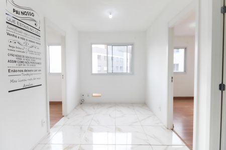 Apartamento para alugar com 33m², 2 quartos e sem vaga Apartamento para alugar com 33m², 2 quartos e sem vagaSala