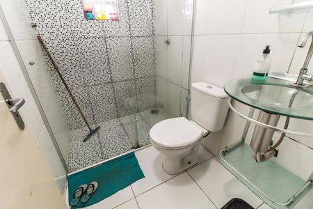 Casa de condomínio à venda com 59m², 2 quartos e 1 vaga Casa de condomínio à venda com 59m², 2 quartos e 1 vagaBanheiro