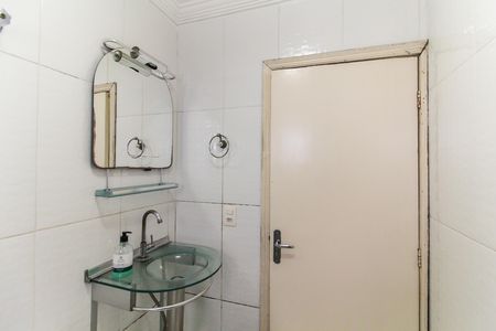 Casa de condomínio à venda com 59m², 2 quartos e 1 vaga Casa de condomínio à venda com 59m², 2 quartos e 1 vagaBanheiro