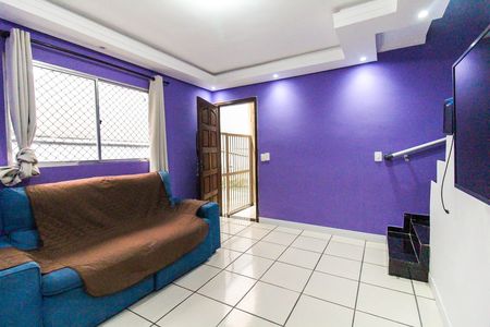 Casa de condomínio à venda com 59m², 2 quartos e 1 vaga Casa de condomínio à venda com 59m², 2 quartos e 1 vagaSala
