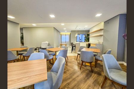 Apartamento para alugar com 35m², 2 quartos e sem vaga Apartamento para alugar com 35m², 2 quartos e sem vagaÁrea comum - Salão de festas