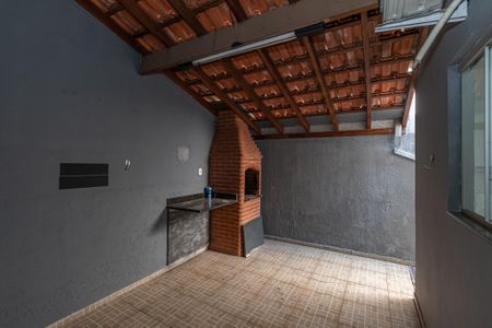 Casa para alugar com 125m², 2 quartos e 2 vagasChurrasqueira