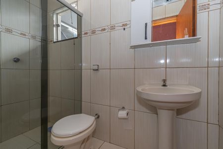 Casa para alugar com 125m², 2 quartos e 2 vagasBanheiro Corredor
