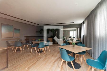 Apartamento para alugar com 37m², 2 quartos e sem vaga Apartamento para alugar com 37m², 2 quartos e sem vagaÁrea comum - Salão de festas