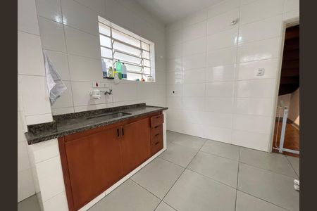 Casa para alugar com 110m², 2 quartos e 1 vaga Casa para alugar com 110m², 2 quartos e 1 vagaCozinha