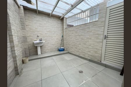 Casa para alugar com 110m², 2 quartos e 1 vaga Casa para alugar com 110m², 2 quartos e 1 vagaÁrea de Serviço
