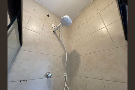 Casa para alugar com 110m², 2 quartos e 1 vaga Casa para alugar com 110m², 2 quartos e 1 vagaBanheiro 2