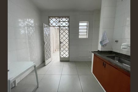 Casa para alugar com 110m², 2 quartos e 1 vaga Casa para alugar com 110m², 2 quartos e 1 vagaCozinha