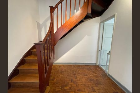 Casa para alugar com 110m², 2 quartos e 1 vaga Casa para alugar com 110m², 2 quartos e 1 vagaSala