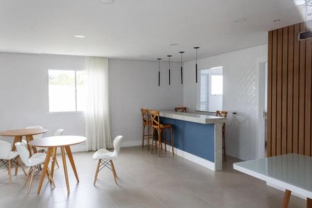 Apartamento à venda com 50m², 2 quartos e sem vaga Apartamento à venda com 50m², 2 quartos e sem vagaÁrea comum - Salão de festas