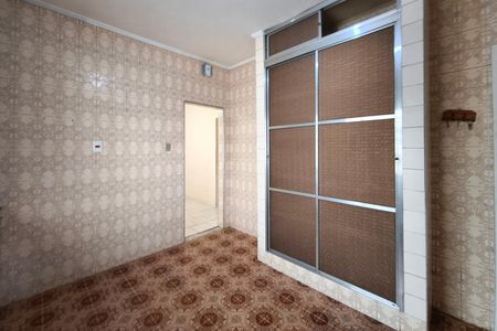 Casa à venda com 318m², 2 quartos e 2 vagas Casa à venda com 318m², 2 quartos e 2 vagasCozinha