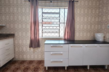 Casa à venda com 318m², 2 quartos e 2 vagas Casa à venda com 318m², 2 quartos e 2 vagasCozinha