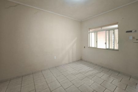 Sala de casa à venda com 2 quartos, 318m² em Parque Industrial, Campinas