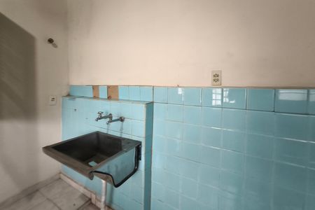 Casa à venda com 318m², 2 quartos e 2 vagas Casa à venda com 318m², 2 quartos e 2 vagasÁrea de Serviço