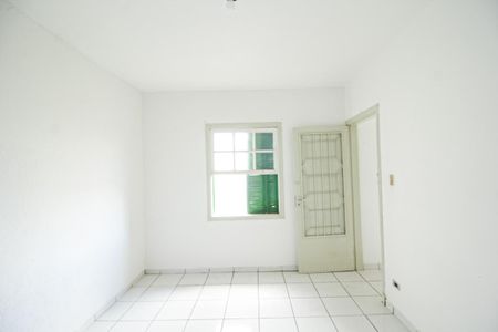 Casa para alugar com 114m², 2 quartos e 1 vaga Casa para alugar com 114m², 2 quartos e 1 vagaQuarto 1