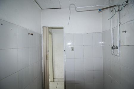 Casa para alugar com 114m², 2 quartos e 1 vaga Casa para alugar com 114m², 2 quartos e 1 vagaBanheiro