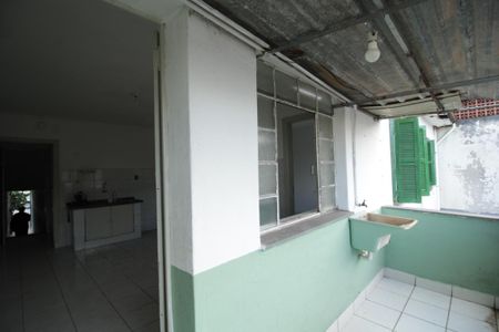 Casa para alugar com 114m², 2 quartos e 1 vaga Casa para alugar com 114m², 2 quartos e 1 vagaSacada