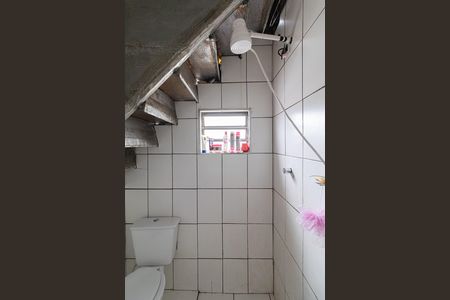 Casa à venda com 201m², 6 quartos e 2 vagas Casa à venda com 201m², 6 quartos e 2 vagasCasa 4 - Banheiro