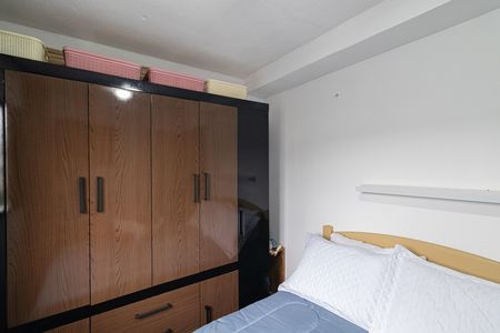 Casa à venda com 201m², 6 quartos e 2 vagas Casa à venda com 201m², 6 quartos e 2 vagasCasa 1 - Quarto