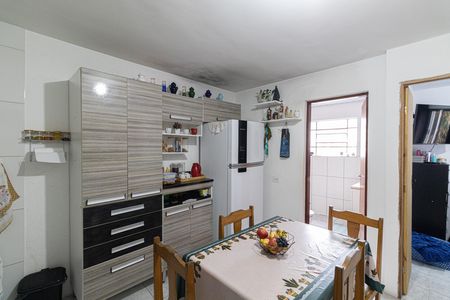 Casa à venda com 201m², 6 quartos e 2 vagas Casa à venda com 201m², 6 quartos e 2 vagasCasa 1 - Cozinha