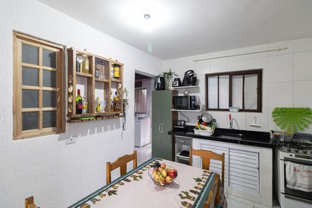 Casa à venda com 201m², 6 quartos e 2 vagas Casa à venda com 201m², 6 quartos e 2 vagasCasa 1 - Cozinha