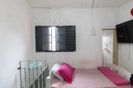 Casa à venda com 201m², 6 quartos e 2 vagas Casa à venda com 201m², 6 quartos e 2 vagasCasa 4 - Quarto