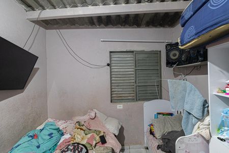 Casa à venda com 201m², 6 quartos e 2 vagas Casa à venda com 201m², 6 quartos e 2 vagasCasa 3 - Quarto