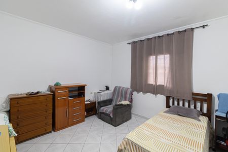 Casa à venda com 201m², 6 quartos e 2 vagas Casa à venda com 201m², 6 quartos e 2 vagasCasa 2 - Quarto