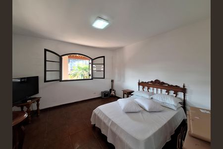 Casa para alugar com 300m², 2 quartos e 5 vagas Casa para alugar com 300m², 2 quartos e 5 vagasQuarto 1