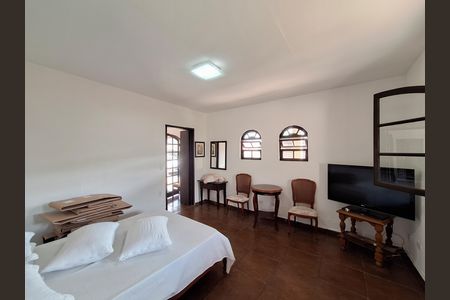 Quarto 1 de casa para alugar com 2 quartos, 300m² em Vila Amélia, São Paulo