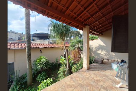 Casa para alugar com 300m², 2 quartos e 5 vagas Casa para alugar com 300m², 2 quartos e 5 vagasVaranda