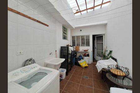 Casa para alugar com 300m², 2 quartos e 5 vagas Casa para alugar com 300m², 2 quartos e 5 vagasÁrea de Serviço