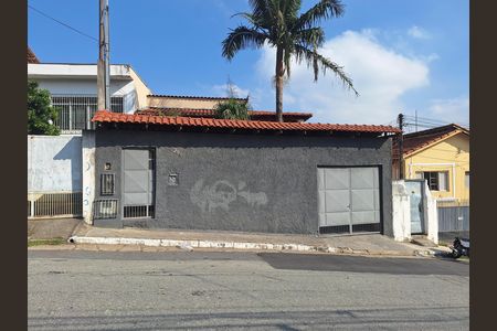 Casa para alugar com 300m², 2 quartos e 5 vagas Casa para alugar com 300m², 2 quartos e 5 vagasFachada