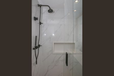 Apartamento para alugar com 131m², 2 quartos e 2 vagas Apartamento para alugar com 131m², 2 quartos e 2 vagasBanheiro da Suíte 2