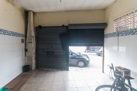 Garagem de kitnet/studio para alugar com 1 quarto, 54m² em Jardim Esperanca, Mogi das Cruzes