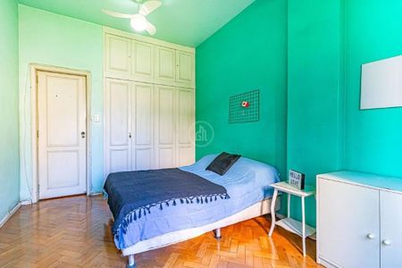 Apartamento à venda com 125m², 3 quartos e 1 vaga
