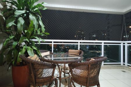 Apartamento para alugar com 86m², 3 quartos e 2 vagas Apartamento para alugar com 86m², 3 quartos e 2 vagasVaranda