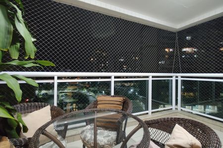 Apartamento para alugar com 86m², 3 quartos e 2 vagas Apartamento para alugar com 86m², 3 quartos e 2 vagasVaranda