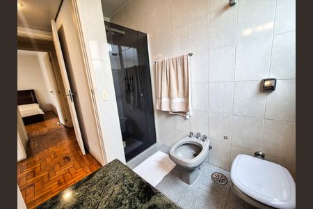 Apartamento à venda com 135m², 3 quartos e 1 vaga Apartamento à venda com 135m², 3 quartos e 1 vagaBanheiro da Suíte