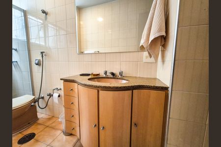 Apartamento à venda com 135m², 3 quartos e 1 vaga Apartamento à venda com 135m², 3 quartos e 1 vagaBanheiro