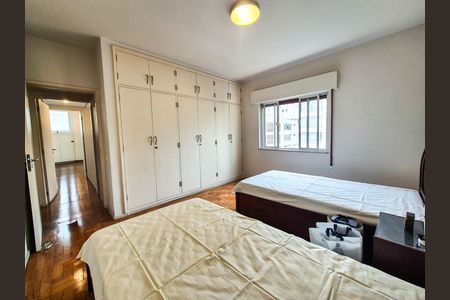 Apartamento à venda com 135m², 3 quartos e 1 vaga Apartamento à venda com 135m², 3 quartos e 1 vagaQuarto 2