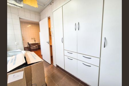 Apartamento à venda com 135m², 3 quartos e 1 vaga Apartamento à venda com 135m², 3 quartos e 1 vagaLavanderia