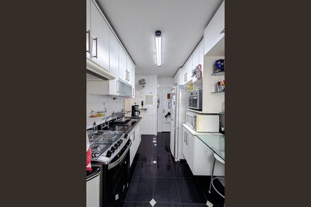Apartamento à venda com 90m², 2 quartos e 2 vagas Apartamento à venda com 90m², 2 quartos e 2 vagasCozinha