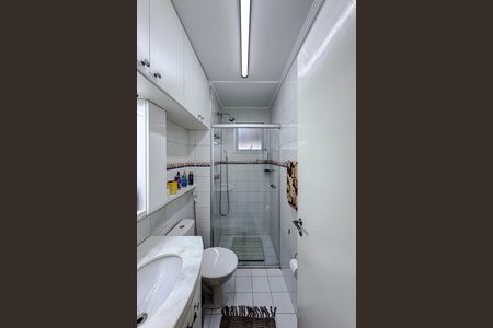 Apartamento à venda com 90m², 2 quartos e 2 vagas Apartamento à venda com 90m², 2 quartos e 2 vagasBanheiro de serviço