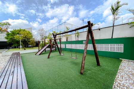 Apartamento à venda com 90m², 2 quartos e 2 vagasÁrea comum - Playground