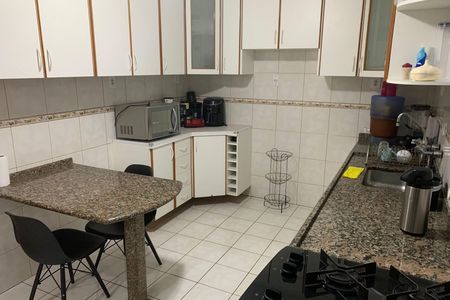 Apartamento para alugar com 124m², 2 quartos e 1 vagaCozinha