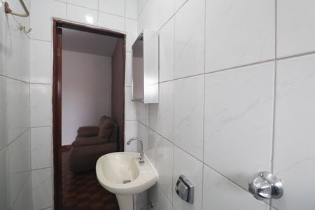 Casa para alugar com 54m², 1 quarto e sem vaga Casa para alugar com 54m², 1 quarto e sem vagaBanheiro 2
