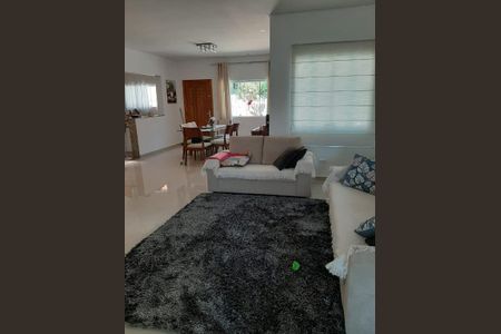 Casa à venda com 2 quartos, 250m² em Parque Monte Alegre, Taboão da Serra