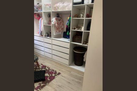 Casa de condomínio para alugar com 110m², 2 quartos e 1 vaga Casa de condomínio para alugar com 110m², 2 quartos e 1 vagaCloset